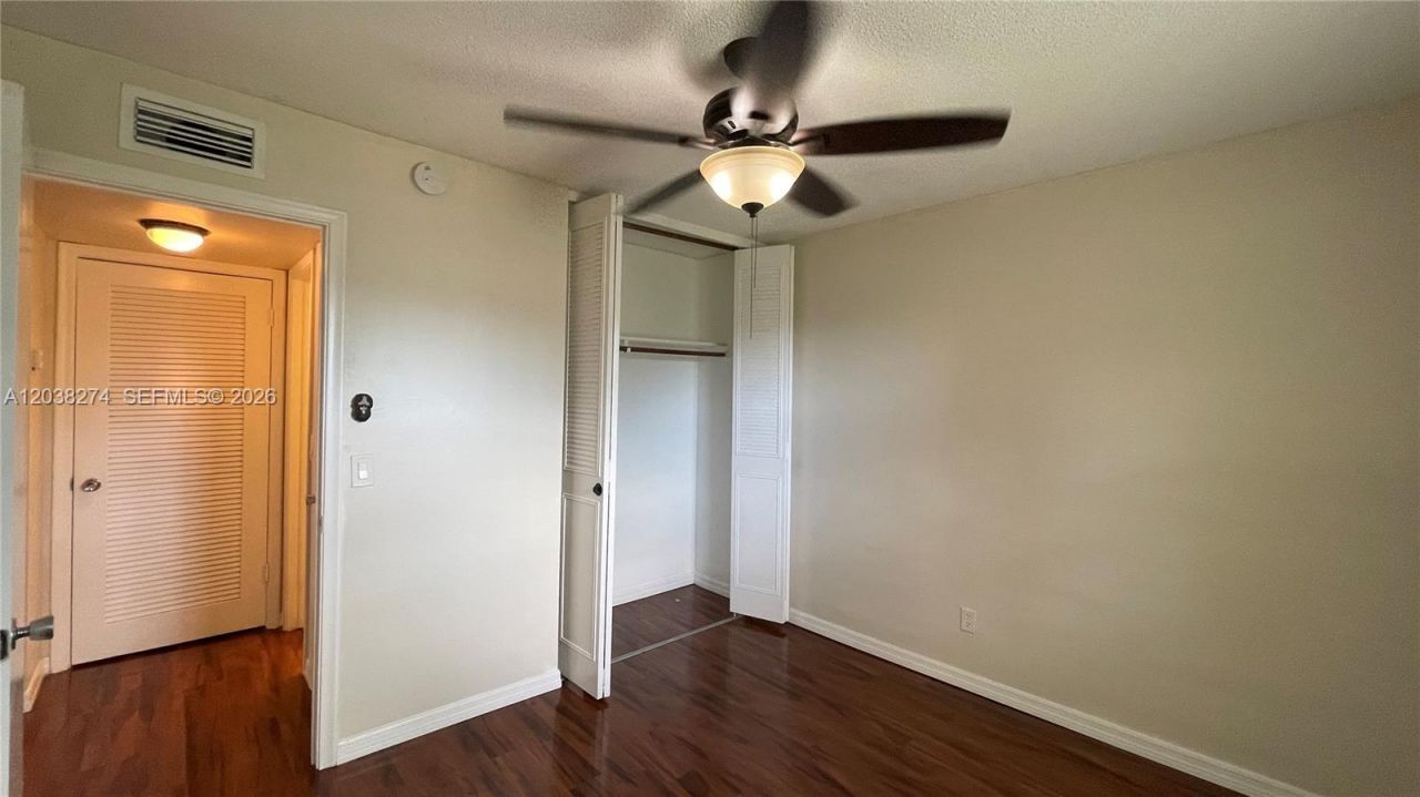 531 W Kalmia Dr, Unit 5, Lake Park, FL 33403 Photo