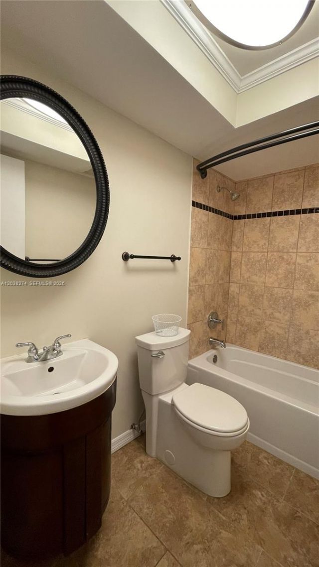 531 W Kalmia Dr, Unit 5, Lake Park, FL 33403 Photo