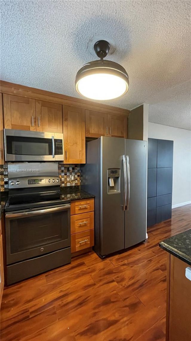 531 W Kalmia Dr, Unit 5, Lake Park, FL 33403 Photo