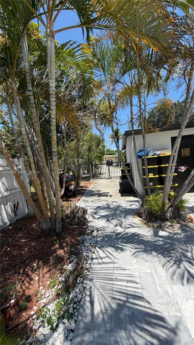 4161 NE 17th Ave , Pompano Beach, FL 33064 Photo