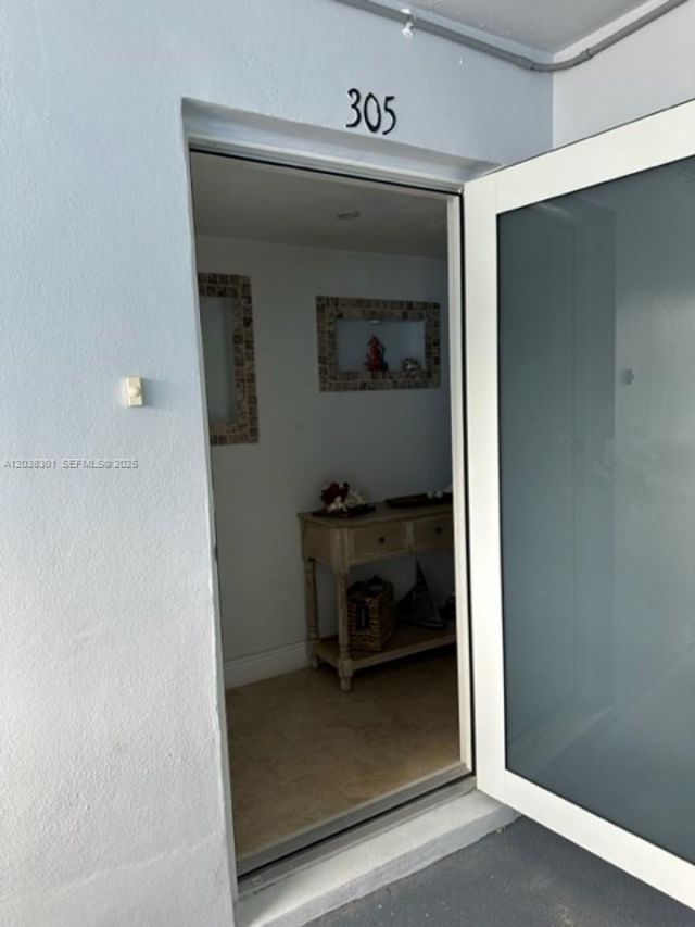 320 S Surf Rd , Unit 305, Hollywood, FL 33019 Photo
