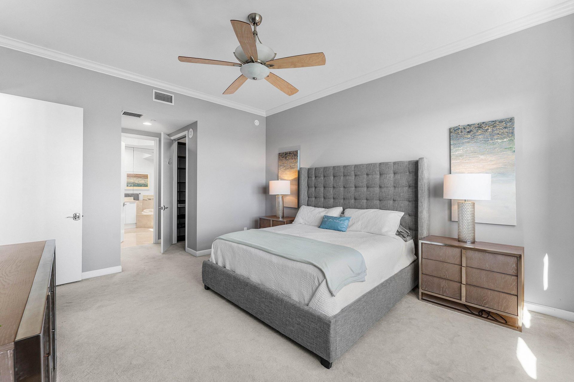 2640 Lake Shore Drive, Unit 2215, Riviera Beach, FL 33404 Photo