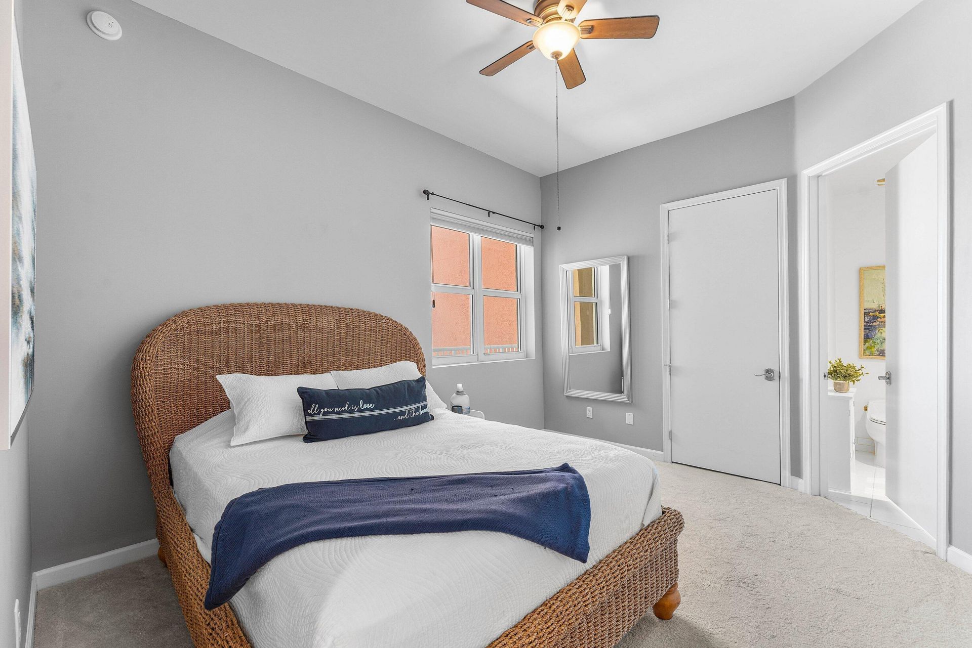 2640 Lake Shore Drive, Unit 2215, Riviera Beach, FL 33404 Photo