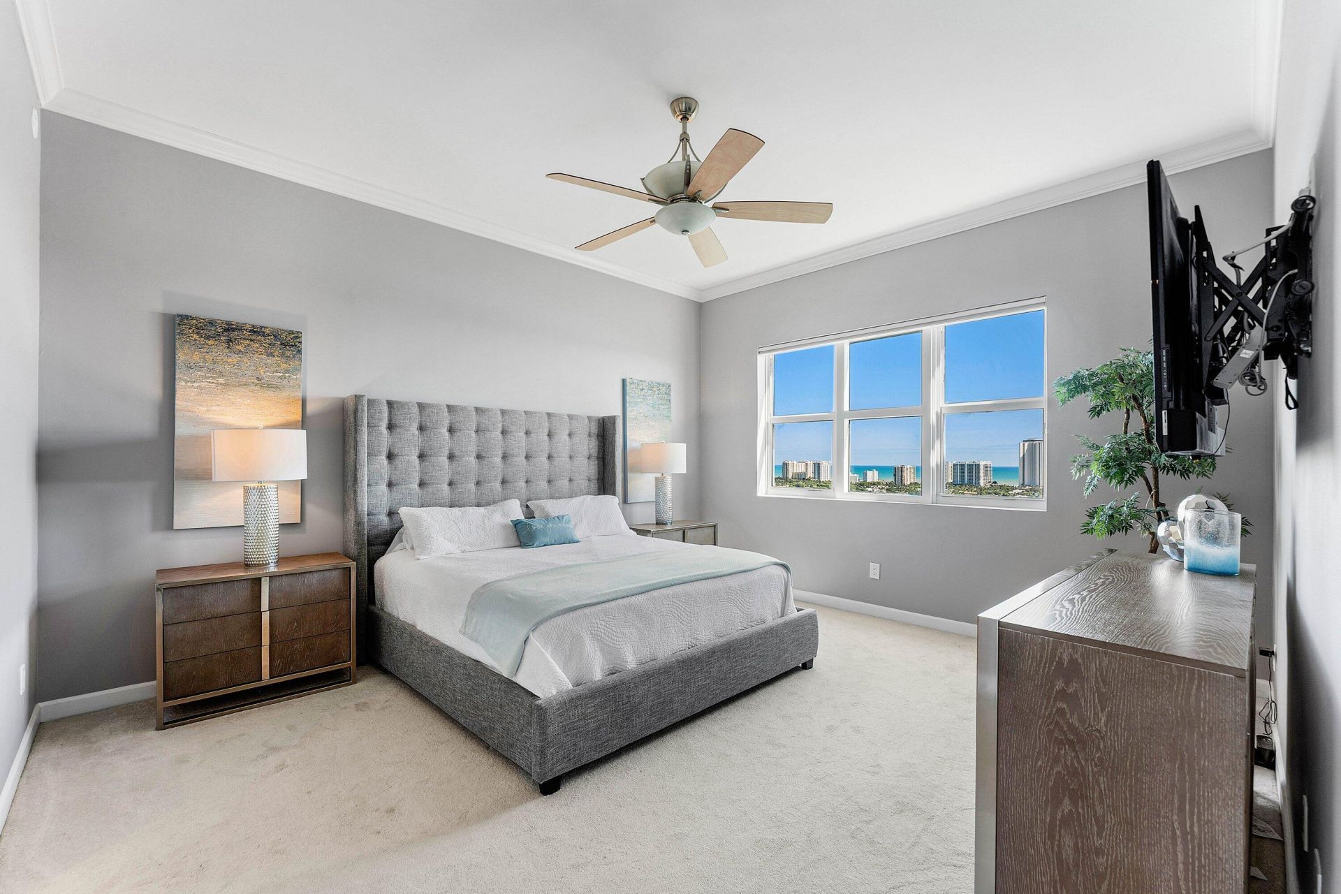 2640 Lake Shore Drive, Unit 2215, Riviera Beach, FL 33404 Photo