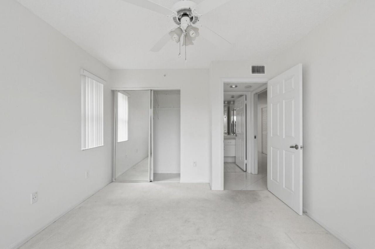 7649 E Granville Drive, Unit 301, Tamarac, FL 33321 Photo
