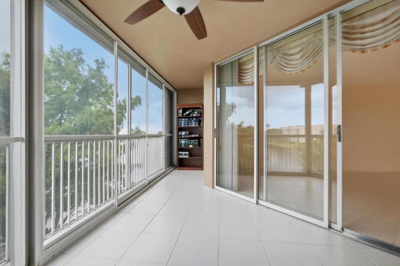 7649 E Granville Drive, Unit 301, Tamarac, FL 33321 Photo