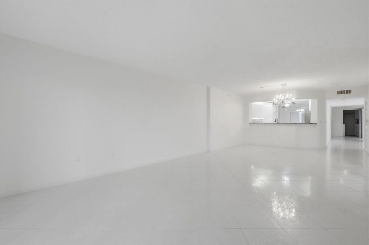 7649 E Granville Drive, Unit 301, Tamarac, FL 33321 Photo