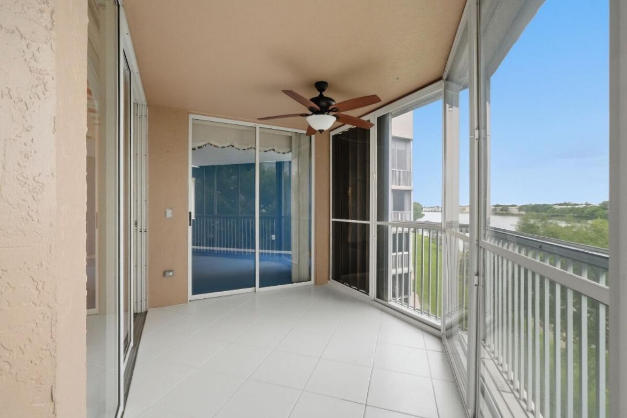 7649 E Granville Drive, Unit 301, Tamarac, FL 33321 Photo