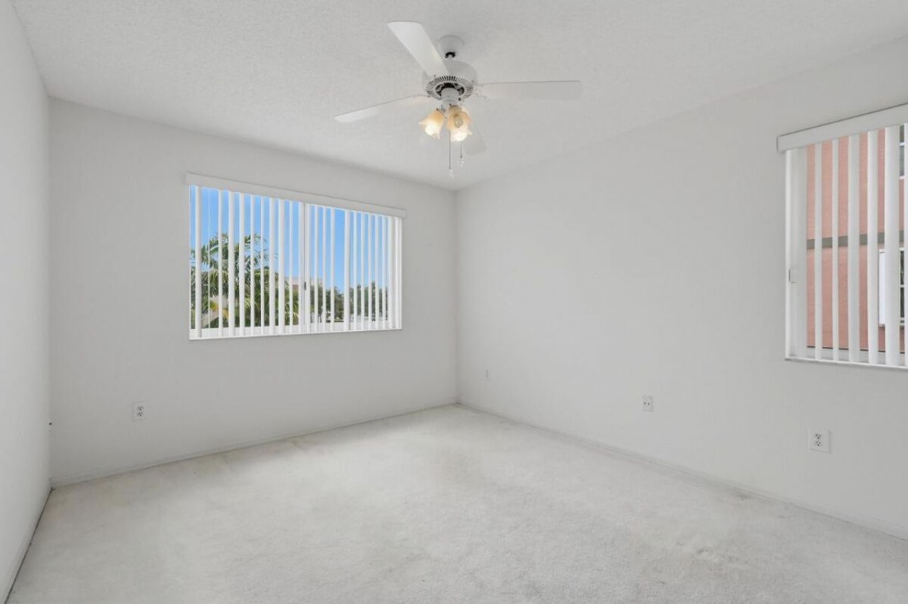 7649 E Granville Drive, Unit 301, Tamarac, FL 33321 Photo