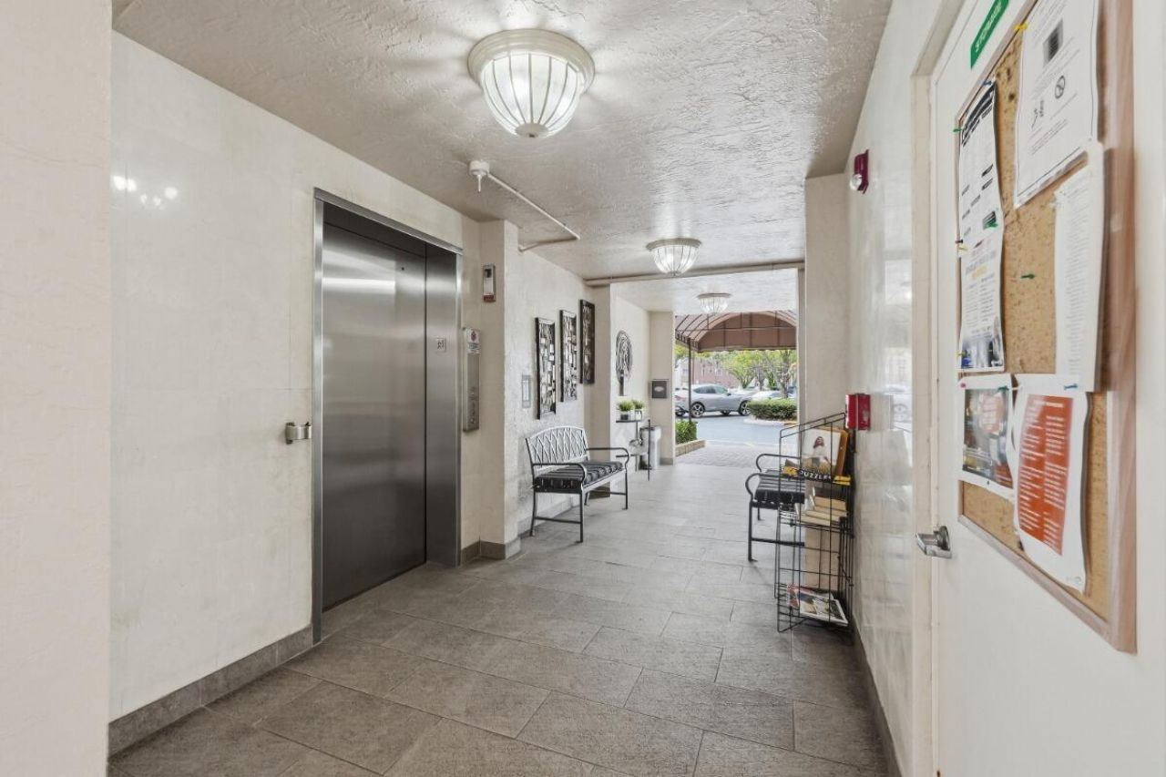 7649 E Granville Drive, Unit 301, Tamarac, FL 33321 Photo