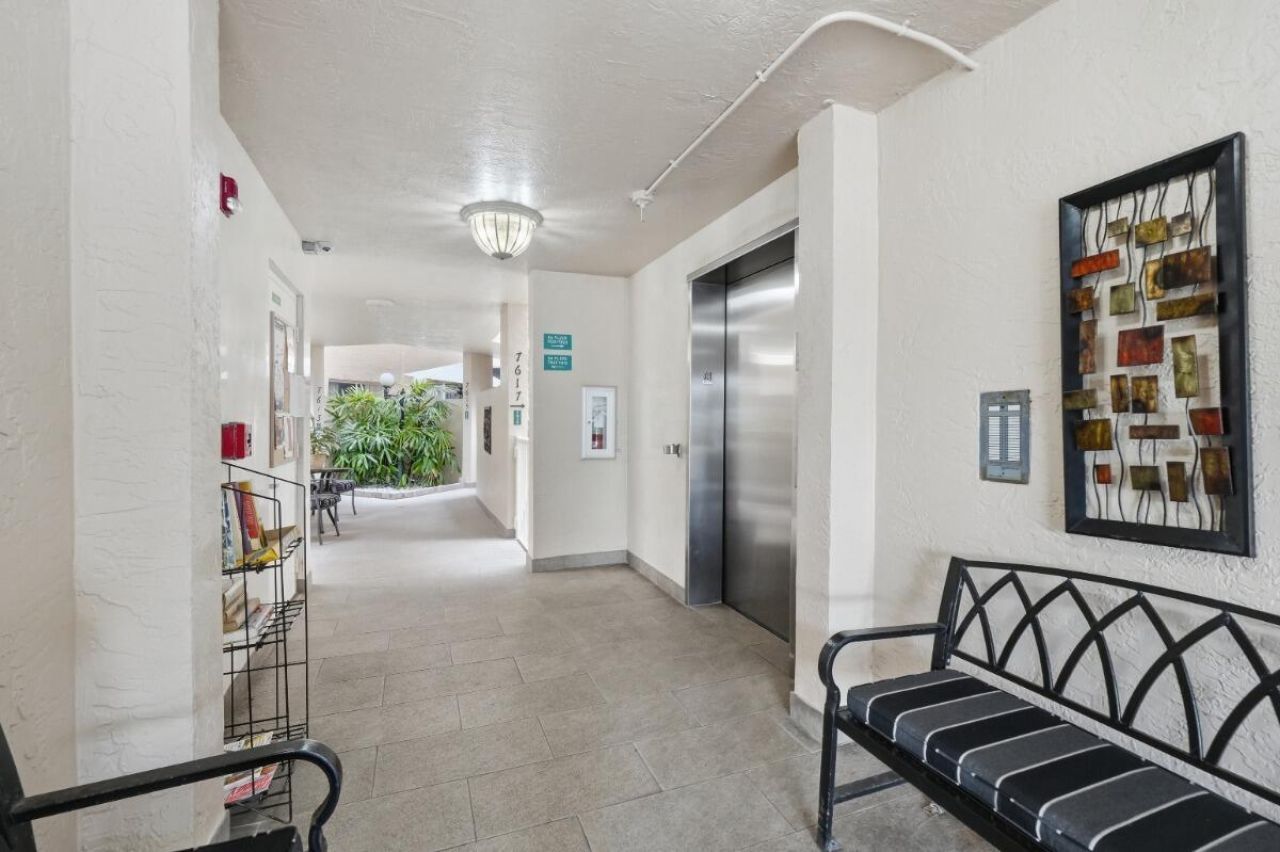 7649 E Granville Drive, Unit 301, Tamarac, FL 33321 Photo