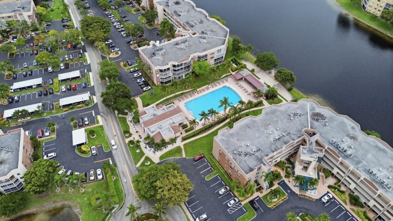 7649 E Granville Drive, Unit 301, Tamarac, FL 33321 Photo