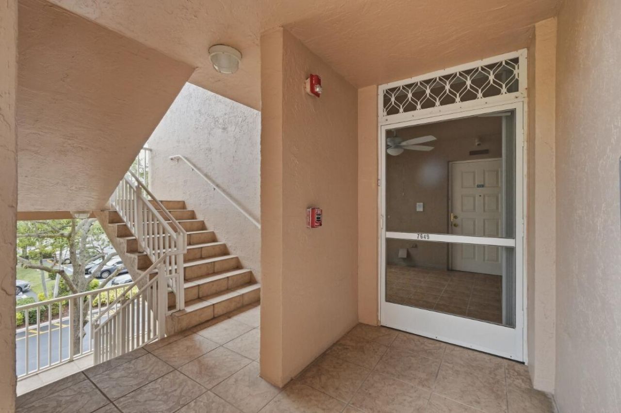 7649 E Granville Drive, Unit 301, Tamarac, FL 33321 Photo