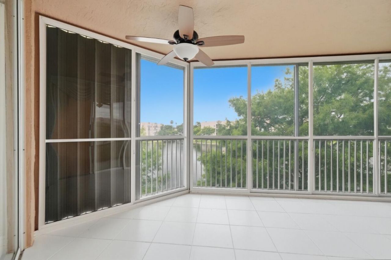 7649 E Granville Drive, Unit 301, Tamarac, FL 33321 Photo