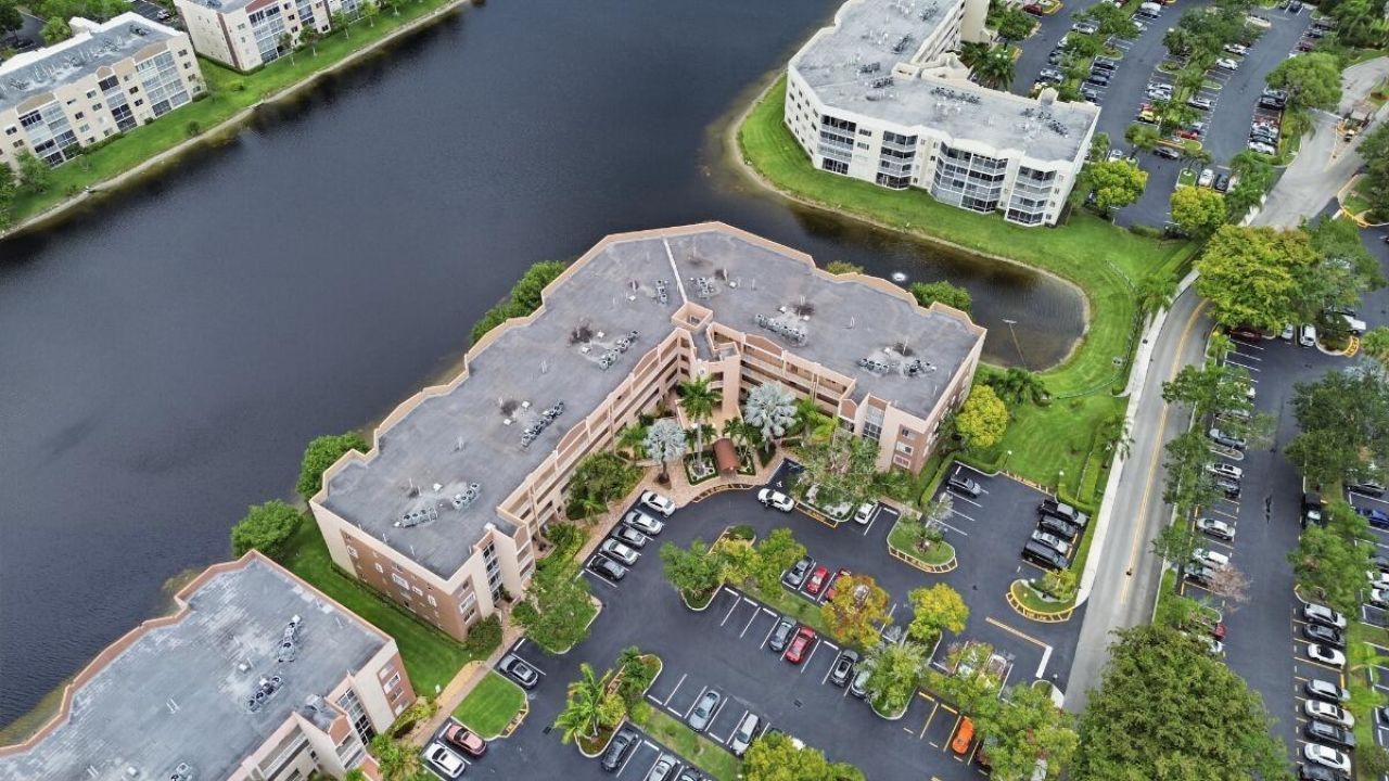 7649 E Granville Drive, Unit 301, Tamarac, FL 33321 Photo