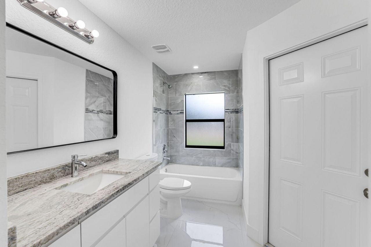 2702 50th Street Sw, Lehigh Acres, FL 33976 Photo