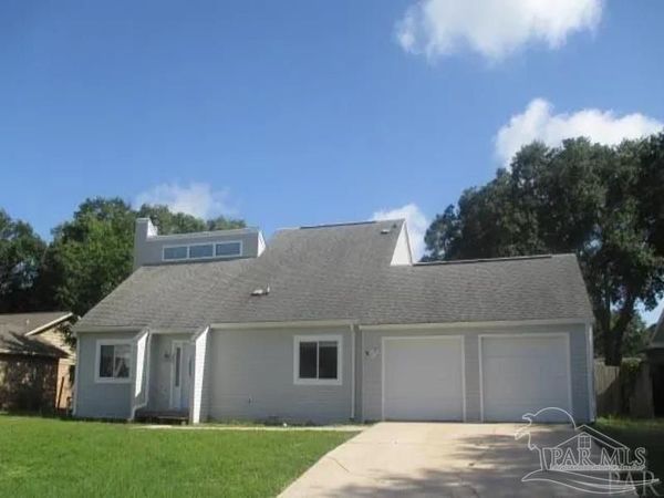 7884 Bay Meadows Dr, Pensacola, FL 32507