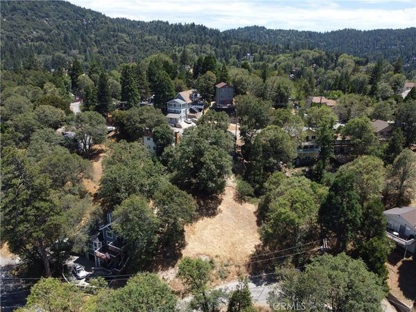 338 Davos Drive, Crestline, CA 92325