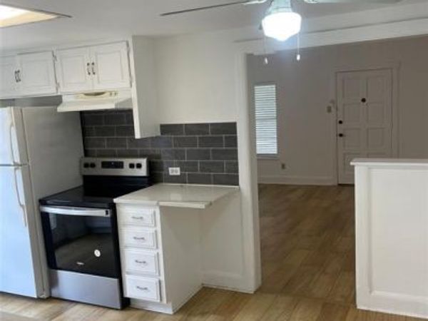 202 S Willomet Avenue, Unit 4, Dallas, TX 75208