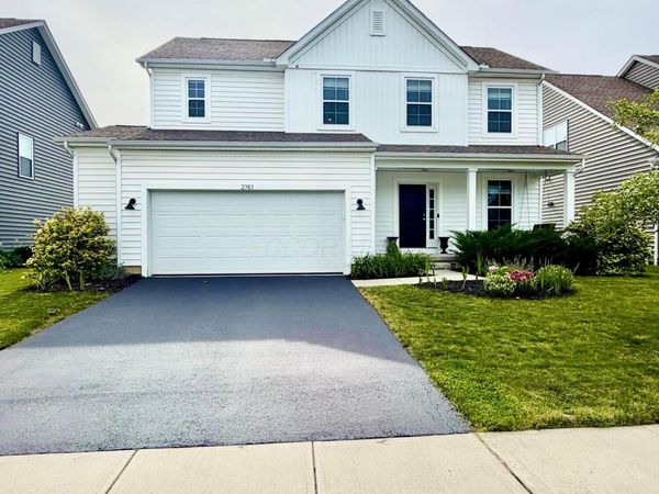 2761 Newbern Drive E, Blacklick, OH 43004