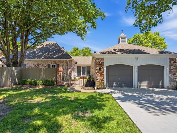 10240 Conser Street, Overland Park, KS 66212