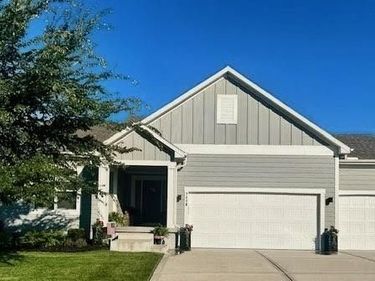 7430 Chambers Court, Kansas City, MO 64152