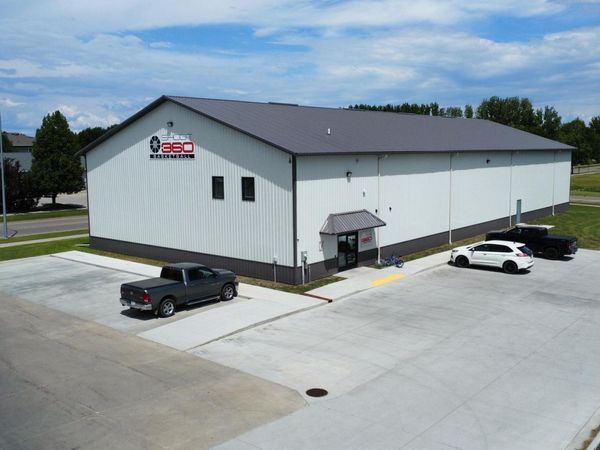 1155 40TH Avenue S, Grand Forks, ND 58201