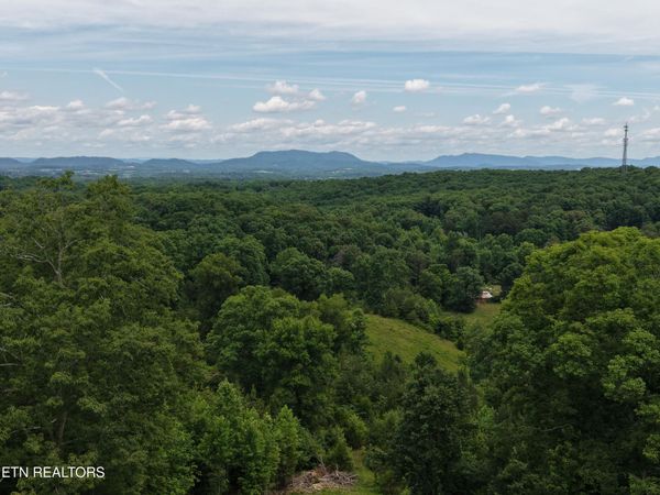 1518 Stony Point Rd, Knoxville, TN 37914