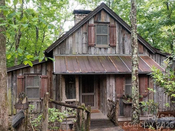 139 (#30) Boarding House Way , Unit 115, Sylva, NC 28779