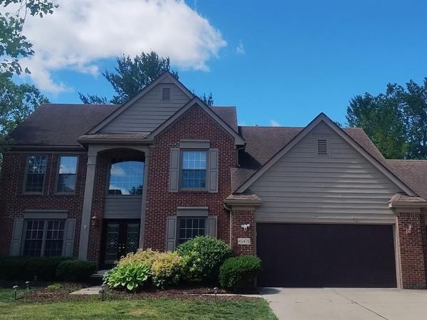 45475 Irvine Drive , Novi, MI 48374