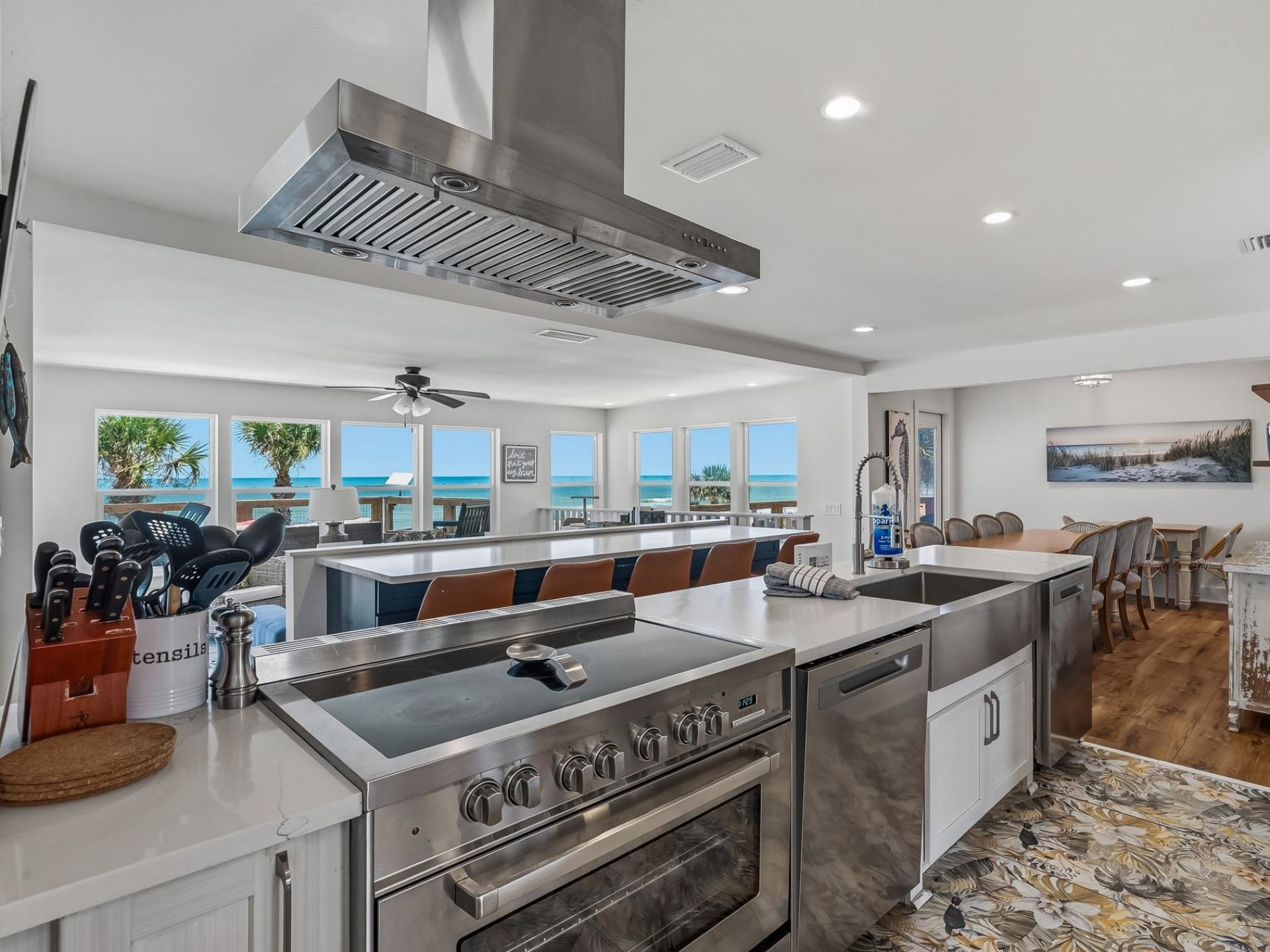 956 W Gorrie Drive, Saint George Island, FL 32328 Photo