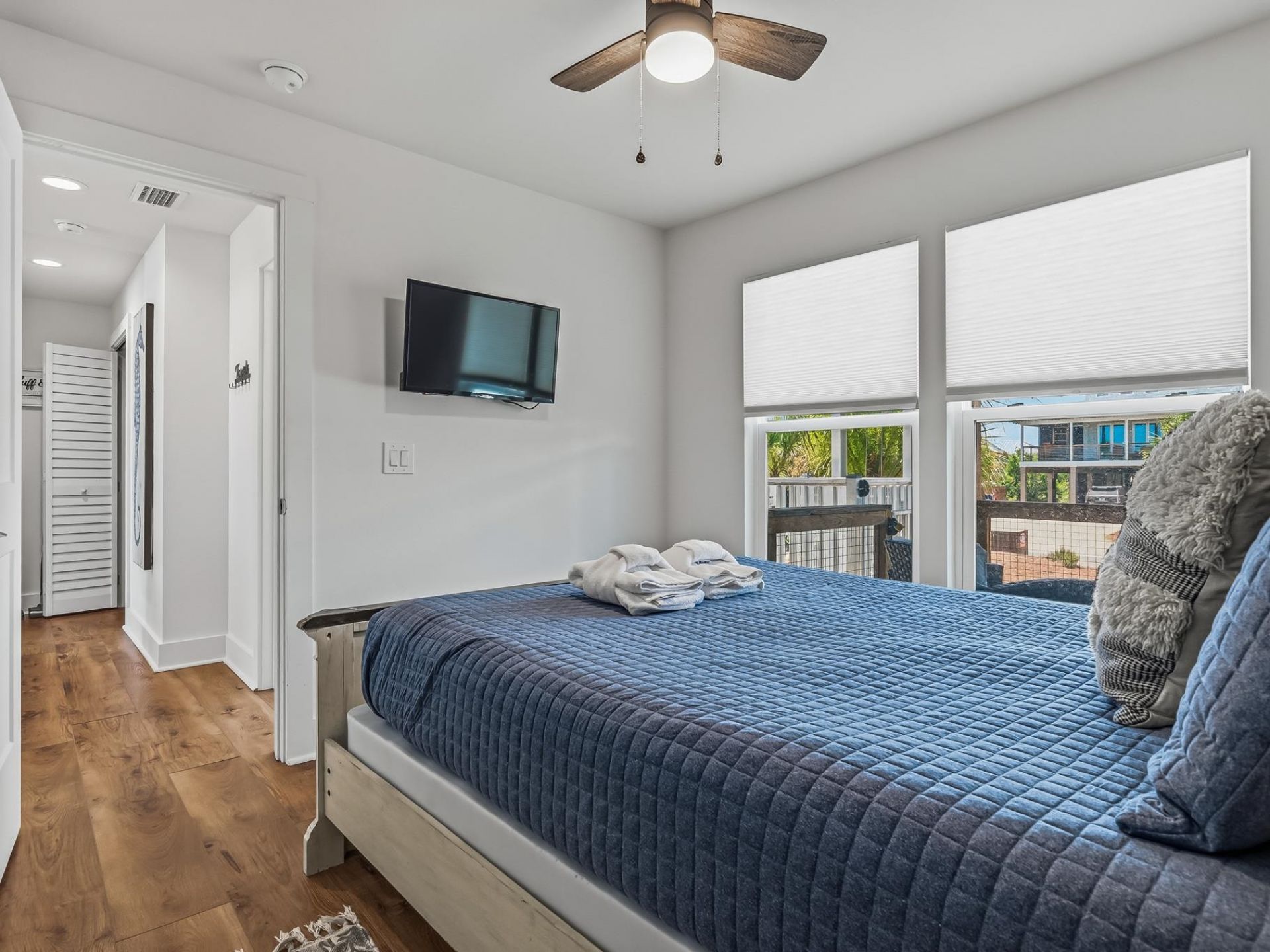 956 W Gorrie Drive, Saint George Island, FL 32328 Photo