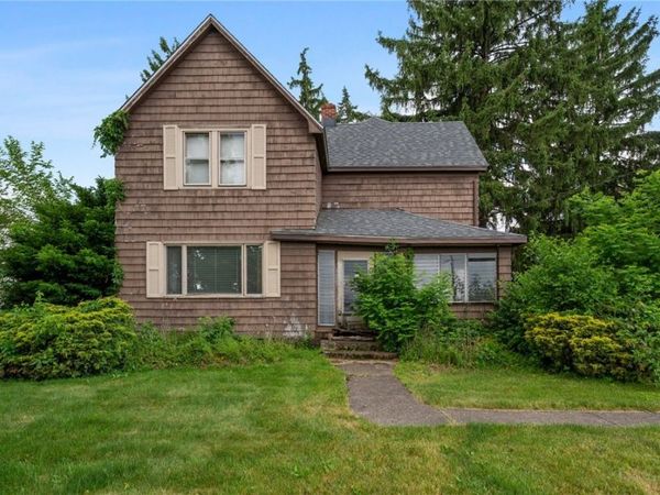 403 Barrett Road , Berea, OH 44017