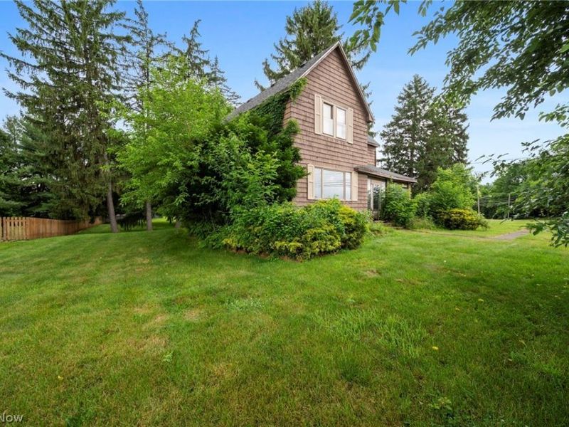 403 Barrett Road, Berea, OH 44017 Photo 2