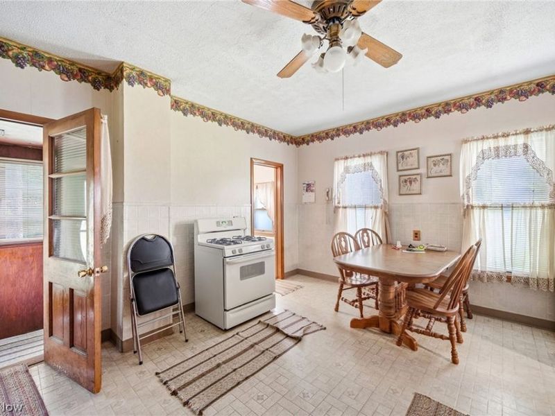 403 Barrett Road, Berea, OH 44017 Photo 9