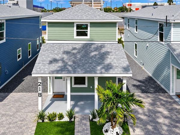 218 8TH AVENUE DRIVE W, BRADENTON, FL 34205