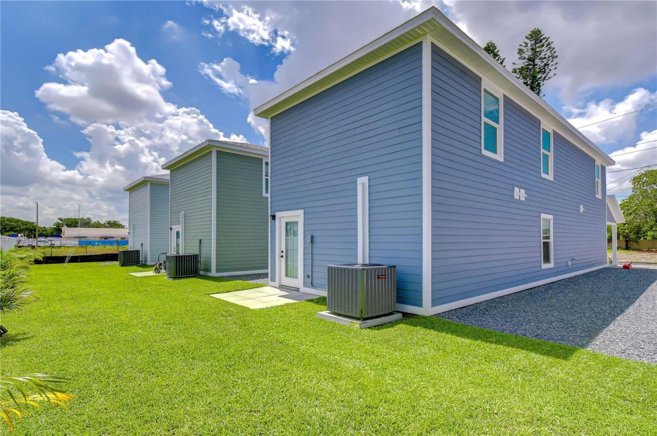 222 8th Avenue Drive W, Bradenton, FL 34205 Photo