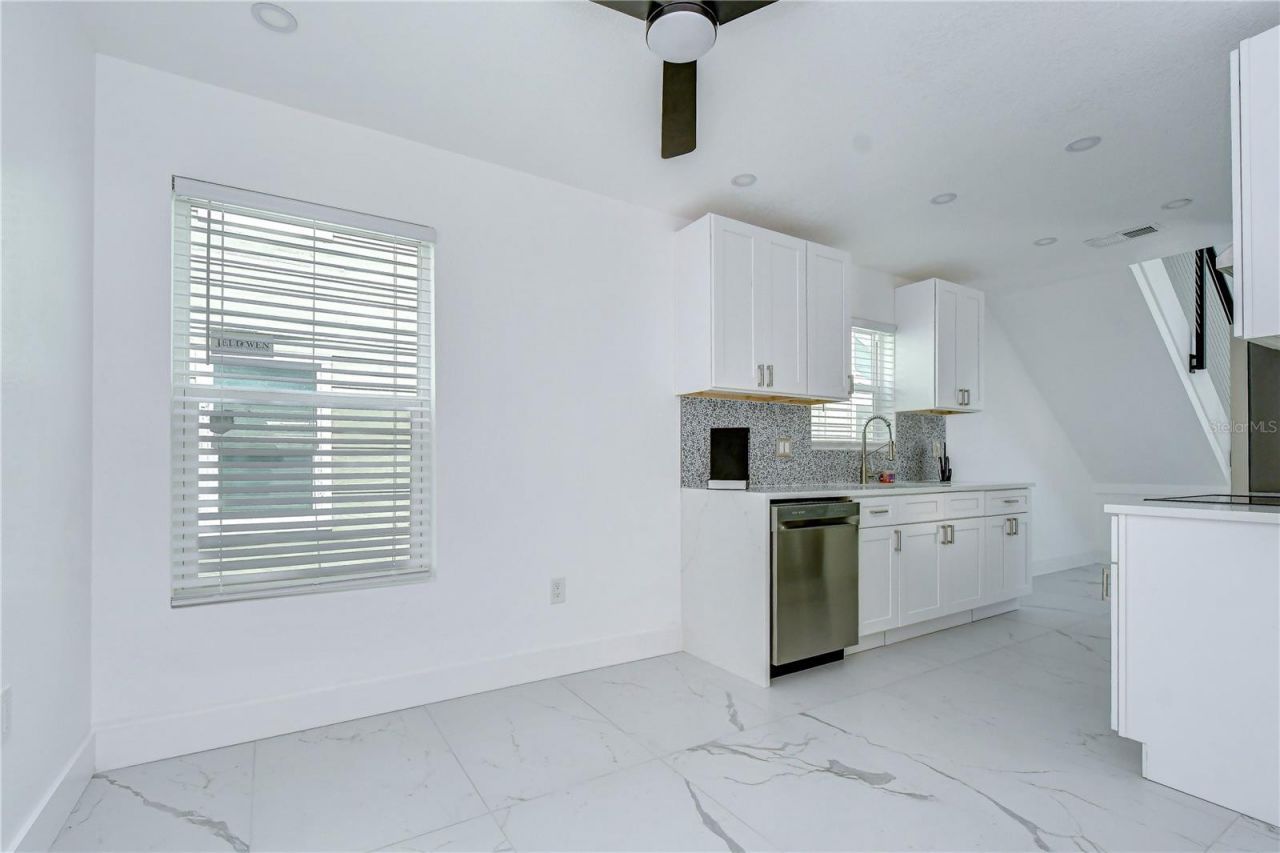 222 8th Avenue Drive W, Bradenton, FL 34205 Photo