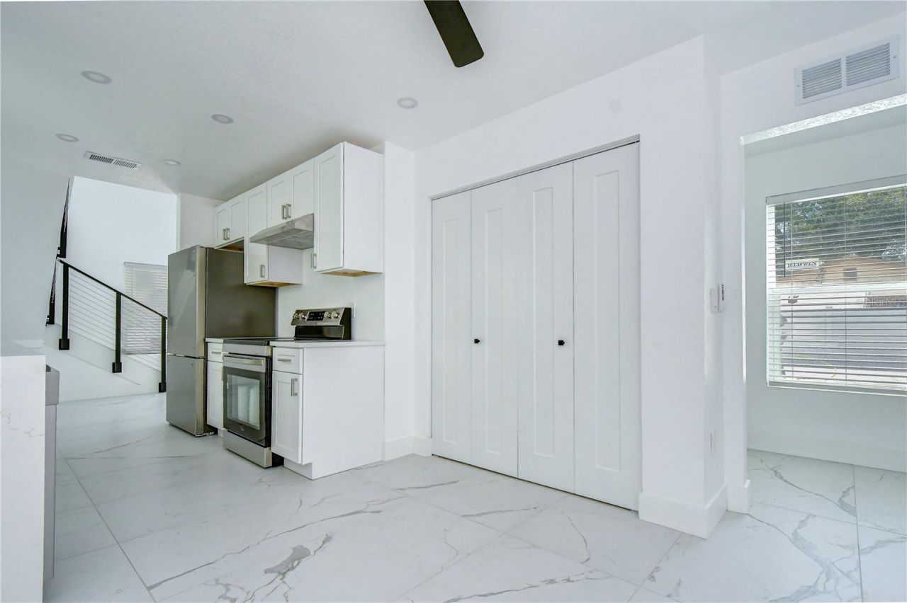 222 8th Avenue Drive W, Bradenton, FL 34205 Photo