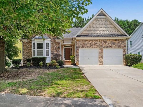 362 Southgate Drive , Locust Grove, GA 30248