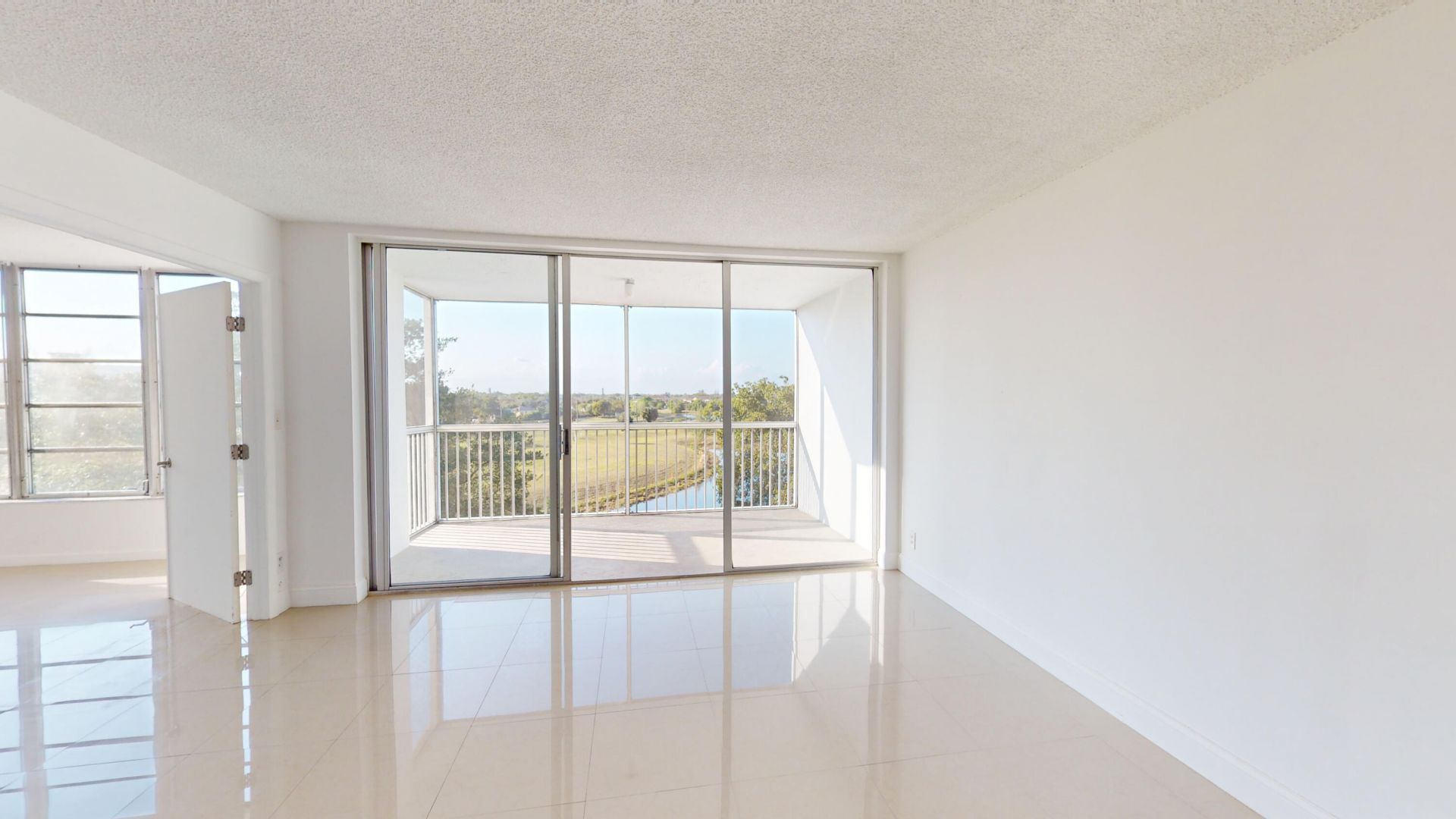 3080 N Course Drive, Unit 604, Pompano Beach, FL 33069 Photo
