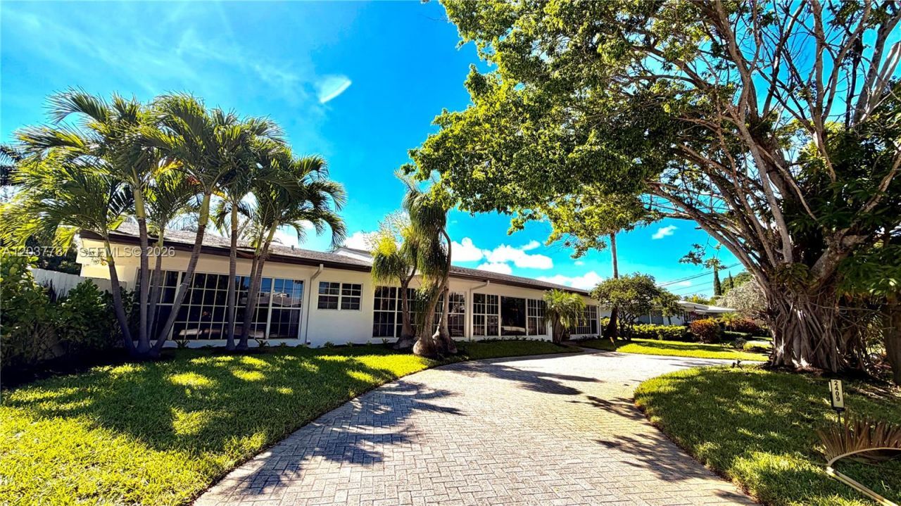 2409 Bayview Dr, Fort Lauderdale, FL 33305 Photo