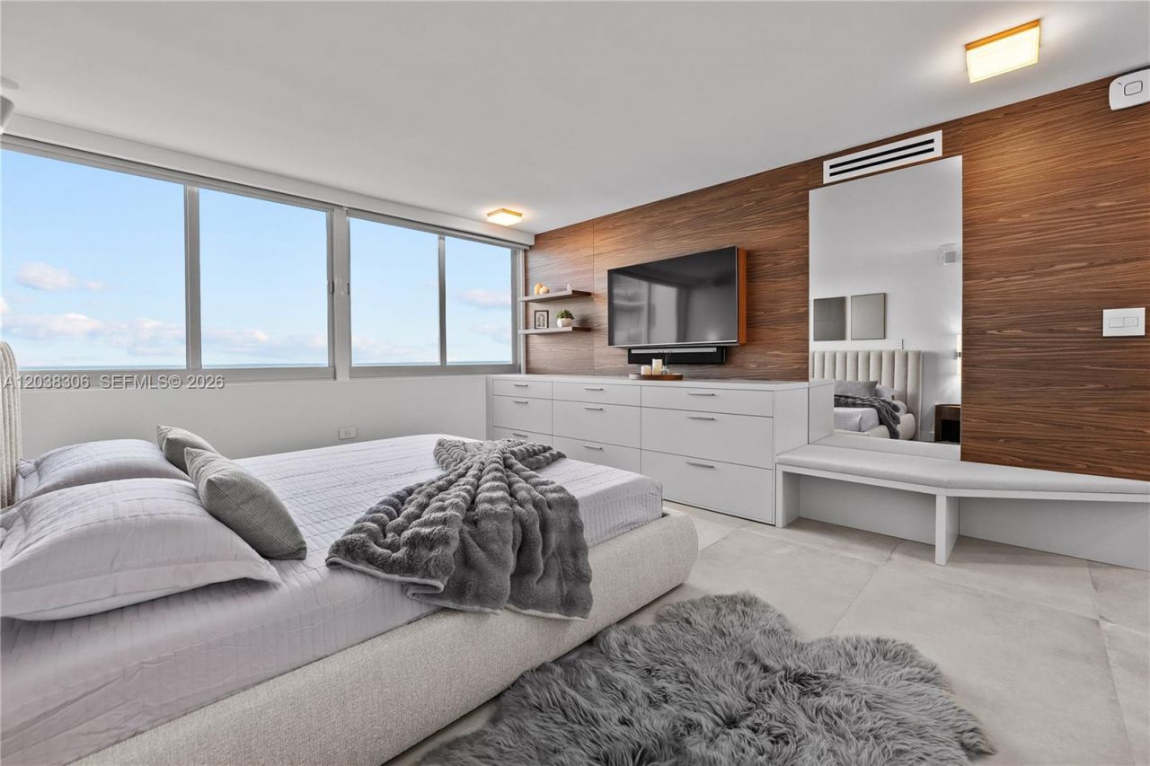 7135 Collins Ave , Unit 1216, Miami Beach, FL 33141 Photo