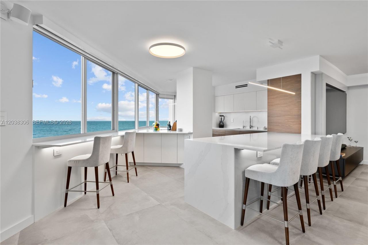 7135 Collins Ave , Unit 1216, Miami Beach, FL 33141 Photo