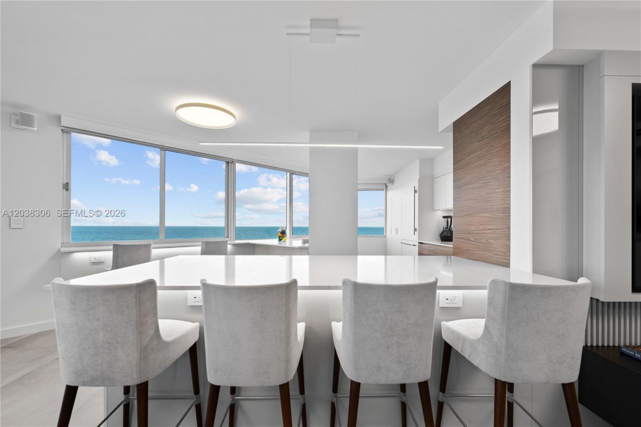 7135 Collins Ave , Unit 1216, Miami Beach, FL 33141 Photo