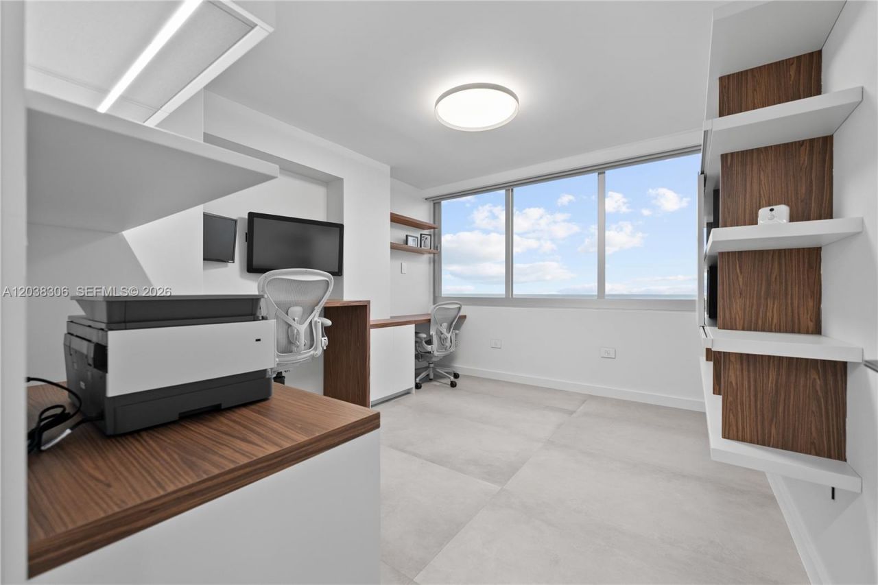 7135 Collins Ave , Unit 1216, Miami Beach, FL 33141 Photo
