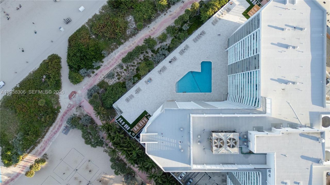 7135 Collins Ave , Unit 1216, Miami Beach, FL 33141 Photo