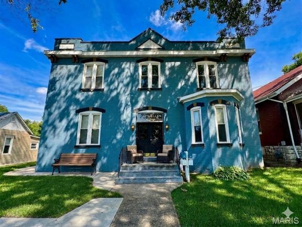 617 Sycamore Street , Belleville, IL 62220