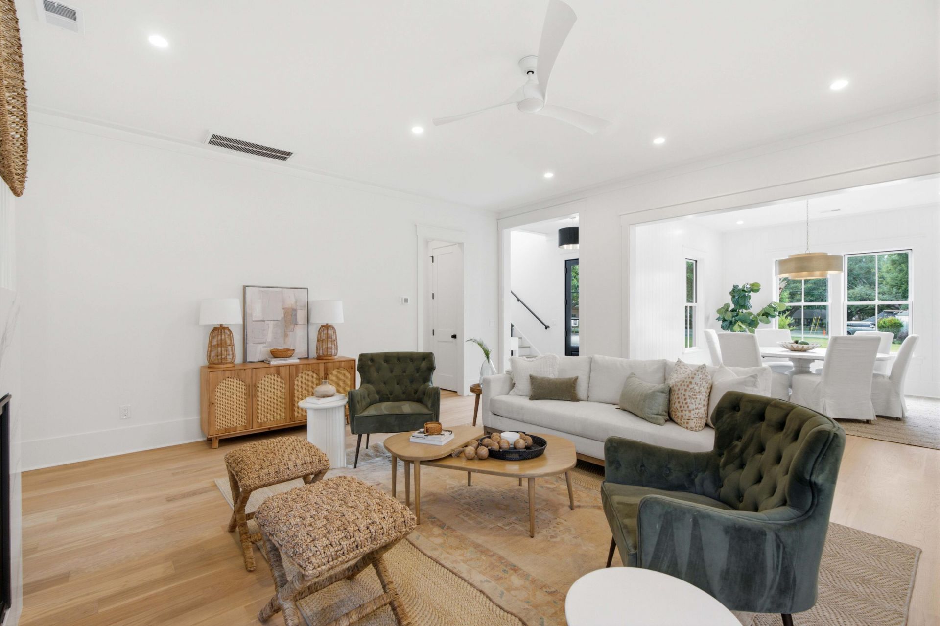 6 Vincent Drive Photo 11