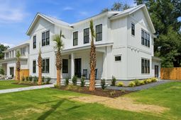 6 Vincent Drive photo 4